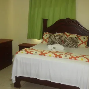  Hostal Enrique I Gazcue